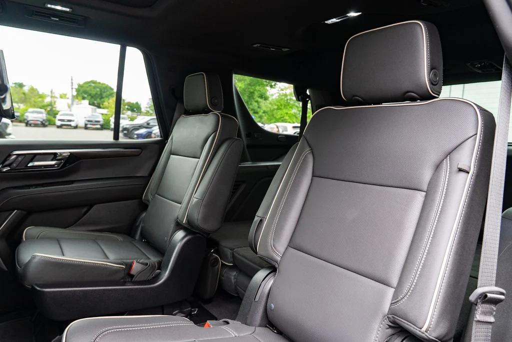 Used 2026 Black Chevrolet Premier image 25