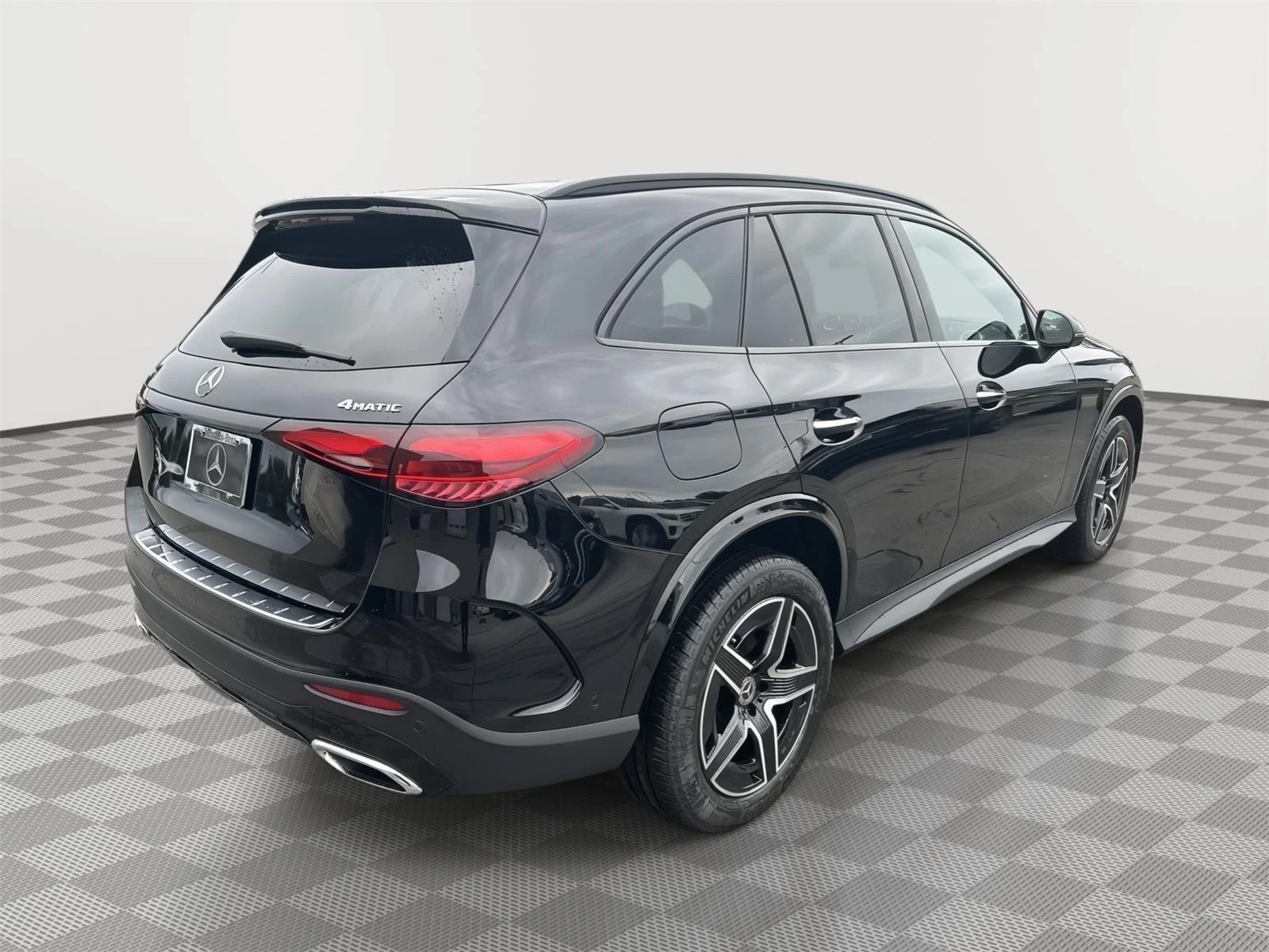 New 2026 Black Mercedes-Benz GLC 300 image 3
