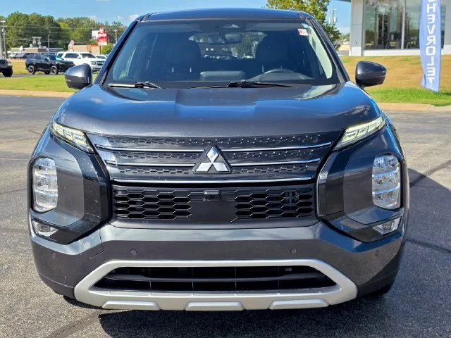 2024 Mitsubishi Outlander SE - Photo 4