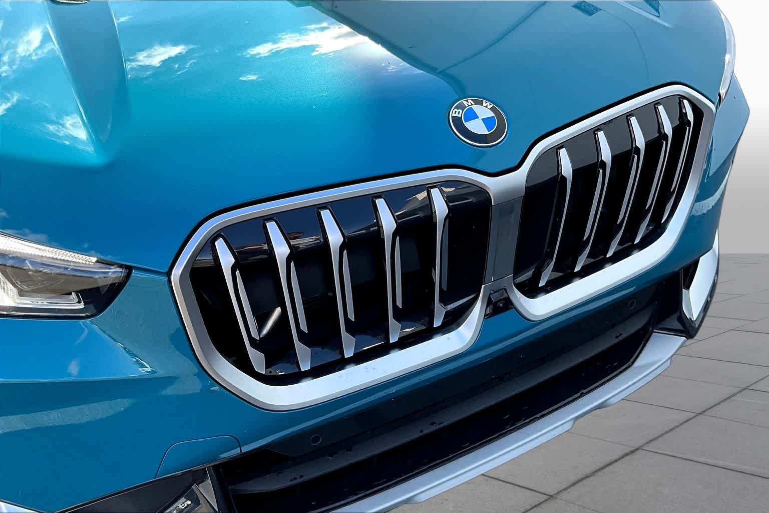 Certified Used 2025 Blue Bay Lagoon Metallic BMW xDrive28i image 29