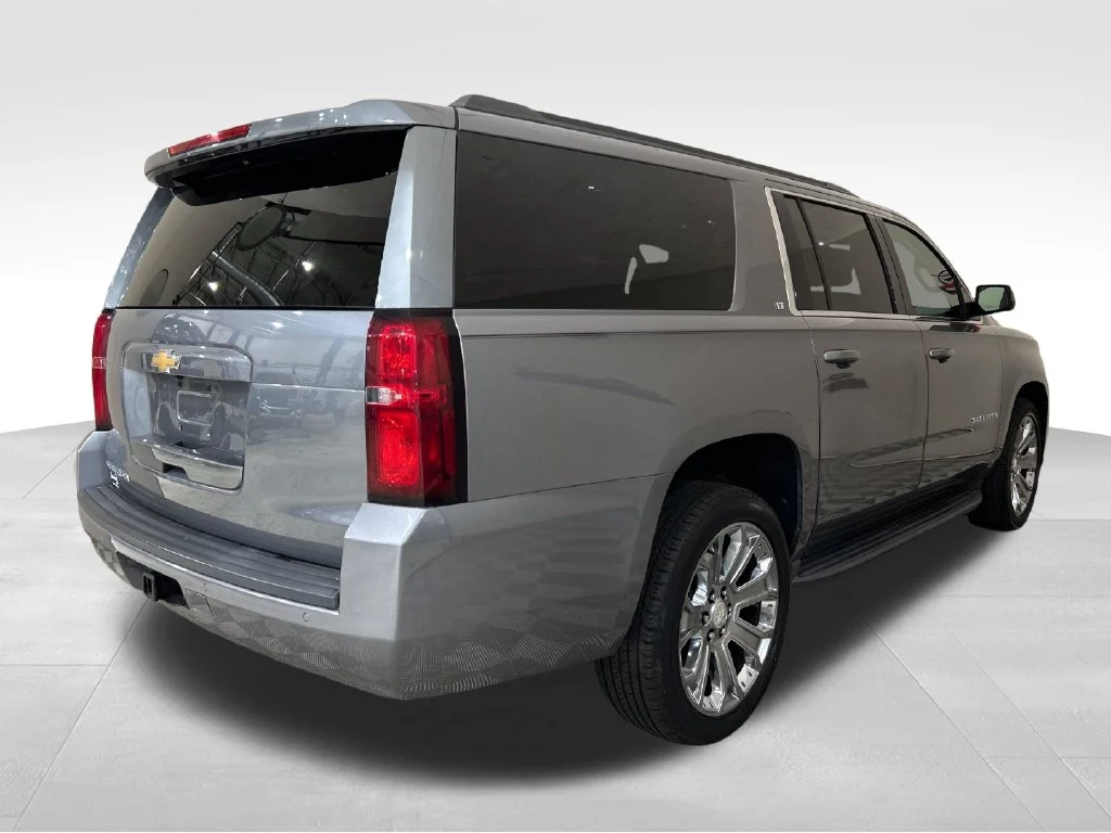 Used 2019 Gray Chevrolet LT image 5