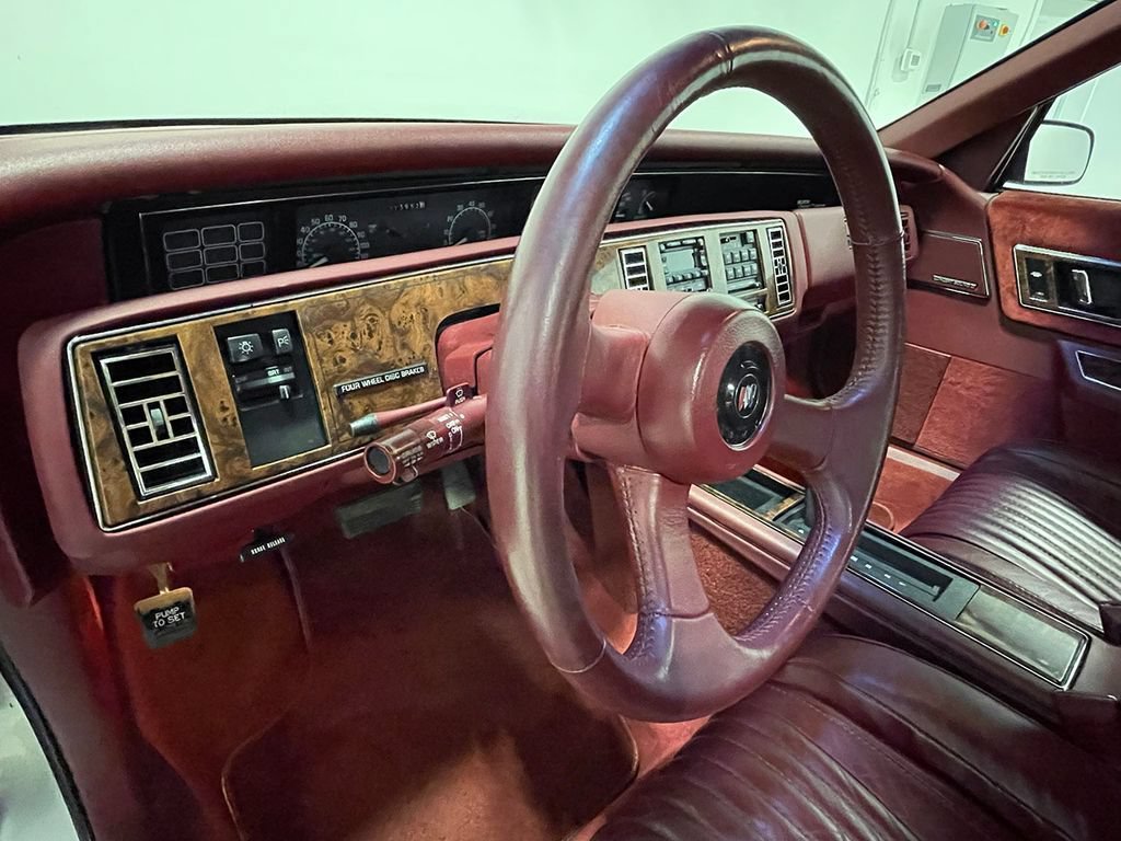 Used 1991  Buick Custom image 61