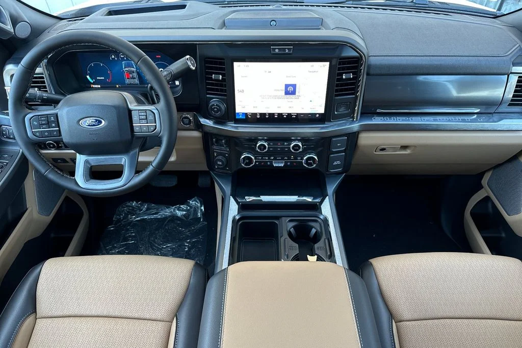 New 2025 Oxford White Ford F-250® Lariat® image 13