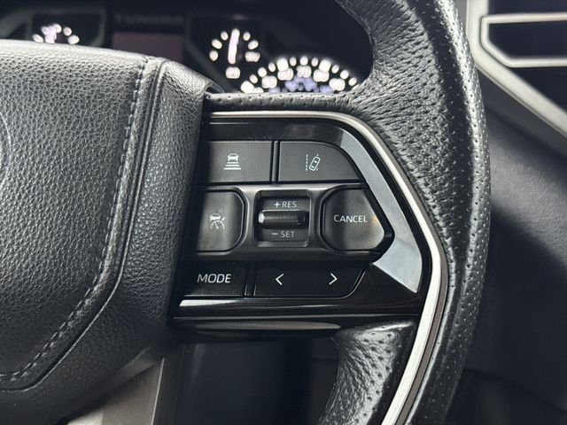 Used 2023 White Toyota SR5 image 27