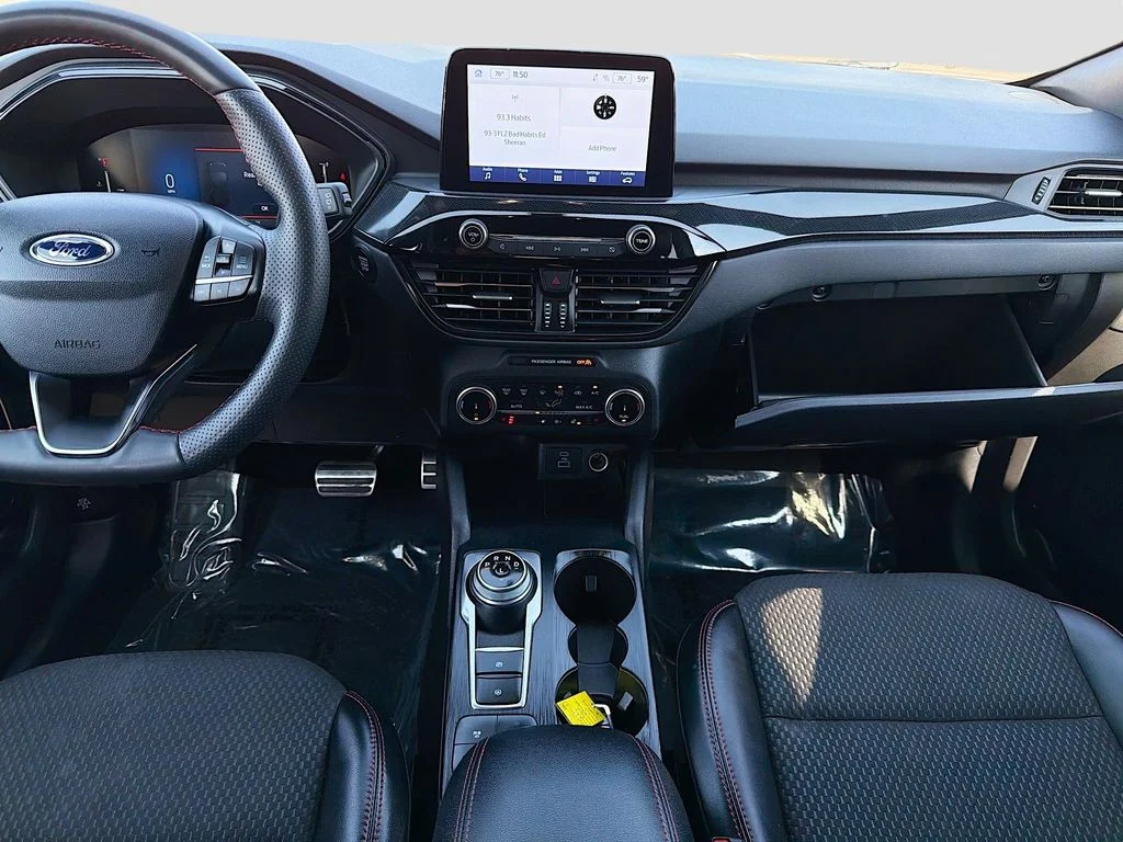 2023 Ford Escape ST-Line - Photo 18