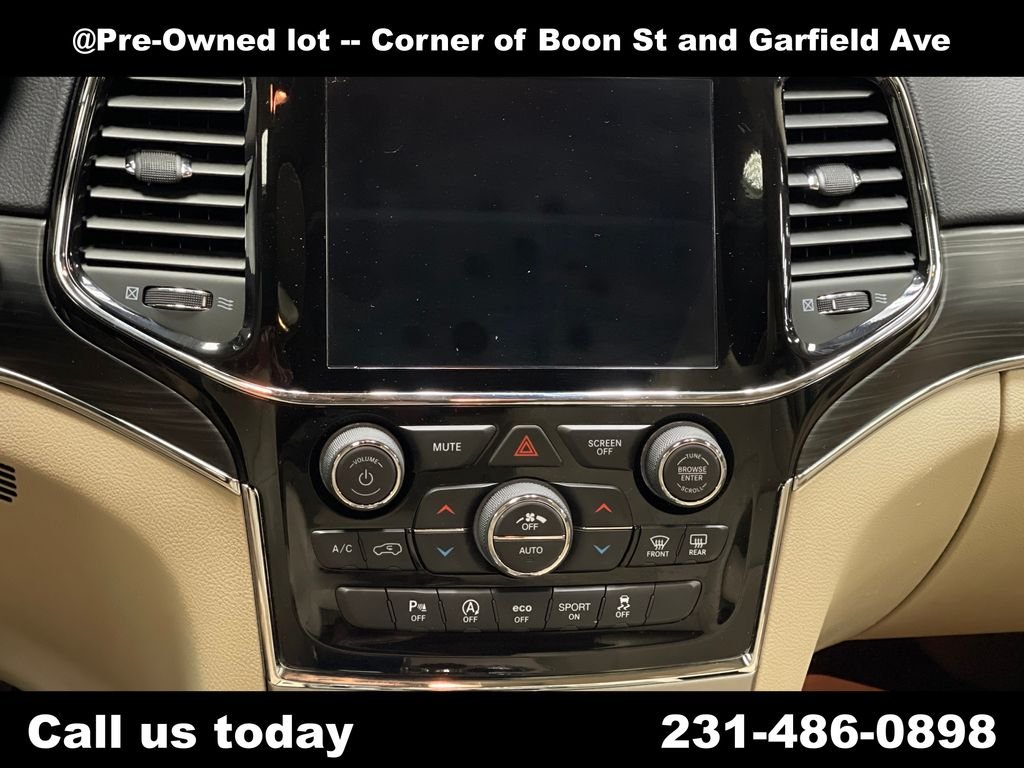 Used 2019 Blue Jeep Limited image 19