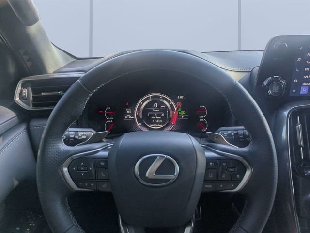 Used 2024  Lexus 600 F SPORT image 31