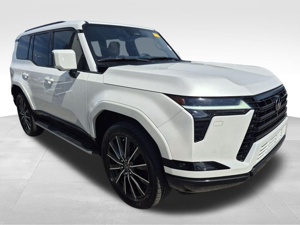 Used 2024 White Lexus 550 Luxury image 7