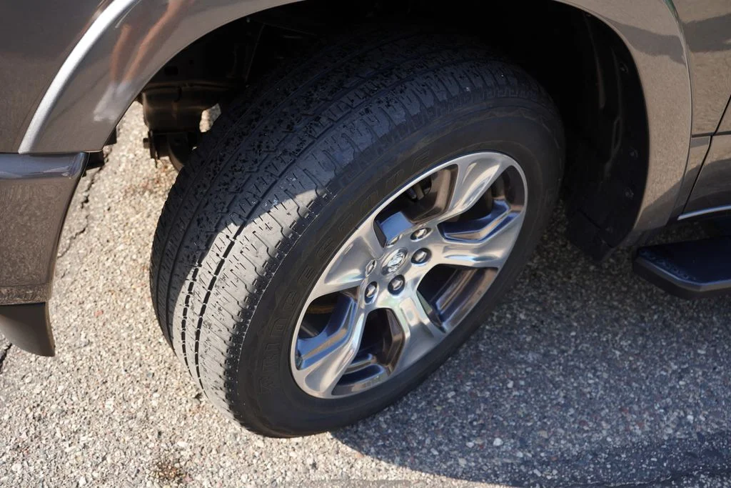 Certified Used 2022 Granite Crystal Metallic Clearcoat Ram Laramie image 13