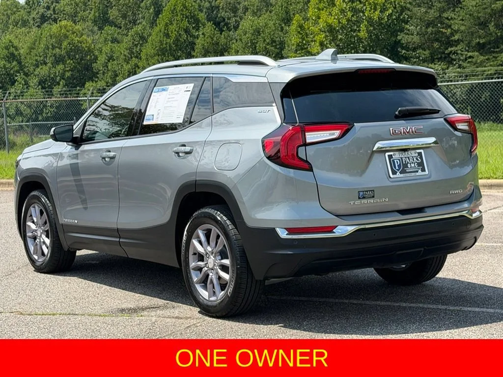 Certified Used 2023 STERLING METALLIC GMC SLT image 3
