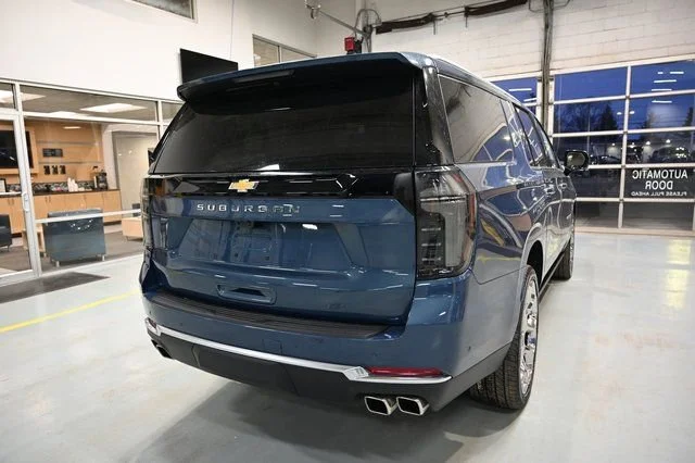 2026 Chevrolet Suburban High Country - Photo 6