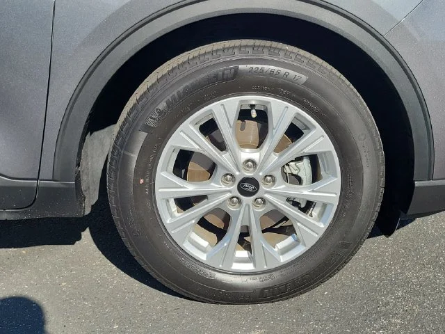 Used 2023 Gray Metallic Ford Active image 6