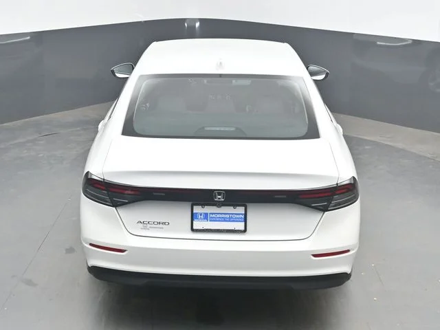 New 2026 Platinum White Pearl Honda LX image 40