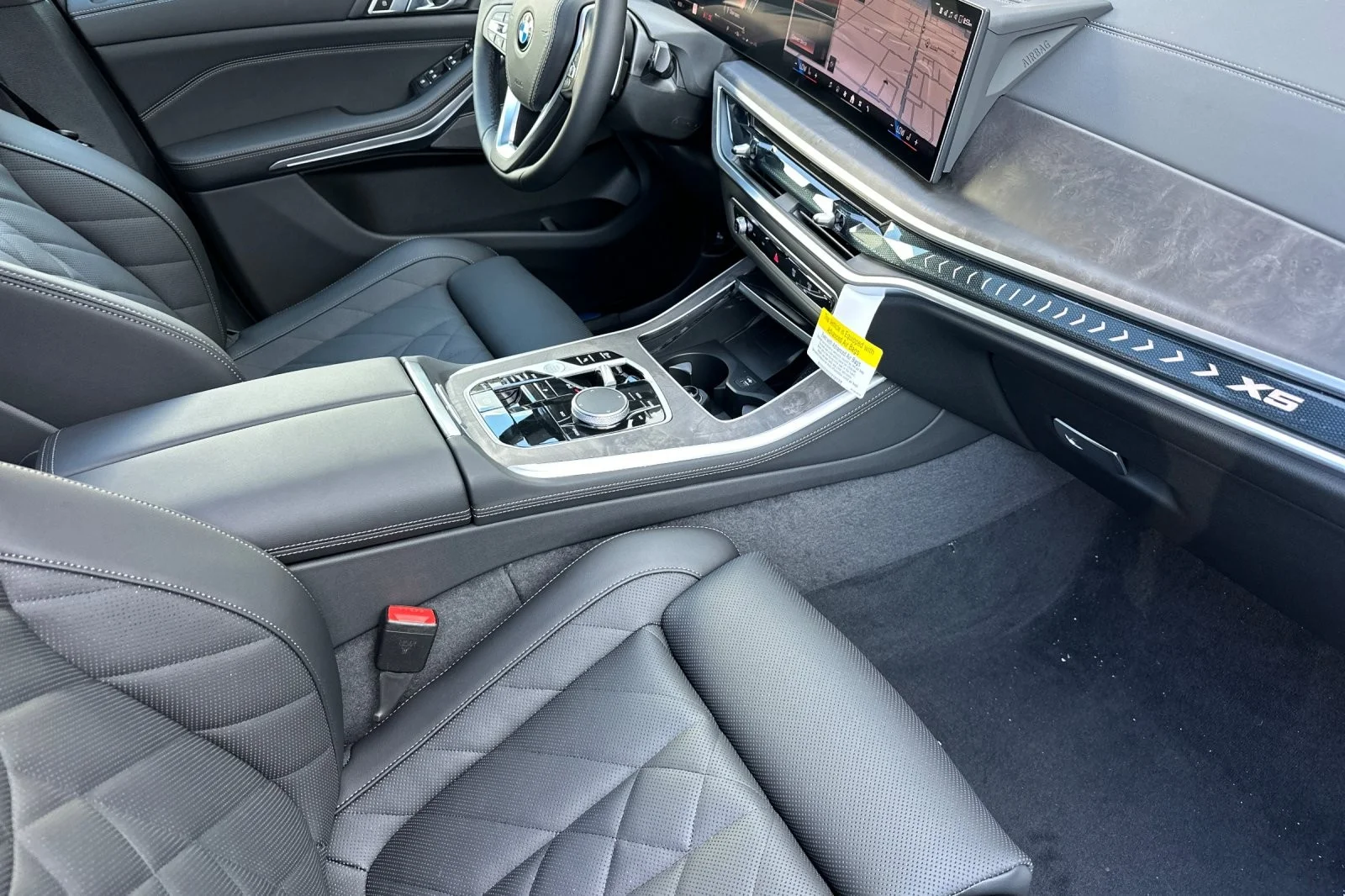 New 2026 Black Sapphire Metallic BMW sDrive40i image 15
