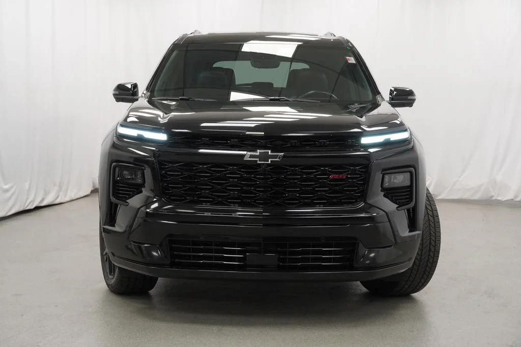 Used 2024 Mosaic Black Metallic Chevrolet RS image 37
