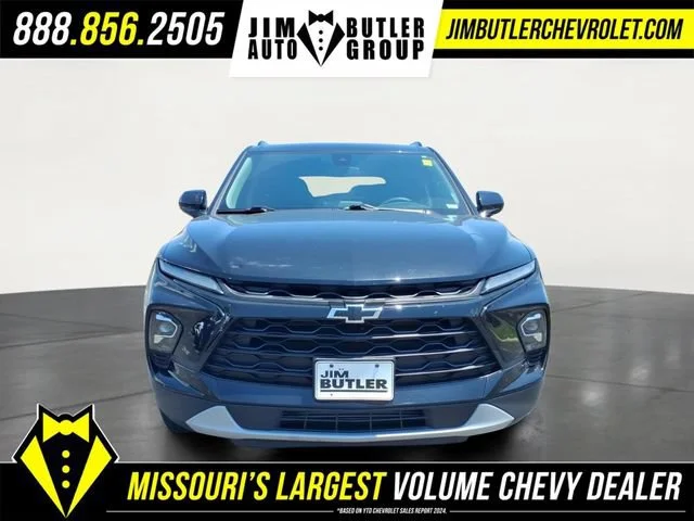 Used 2023 Black Chevrolet 2LT image 21
