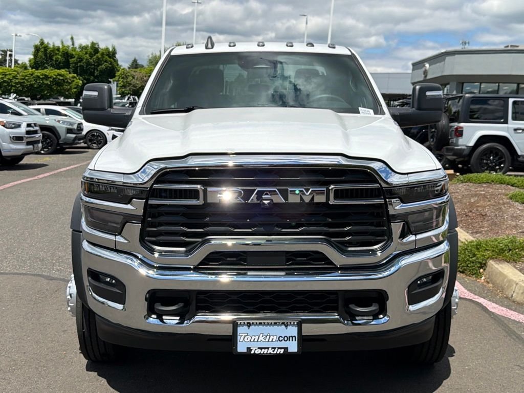 New 2026 Bright White Clear-Coat Exterior Paint RAM Tradesman image 3