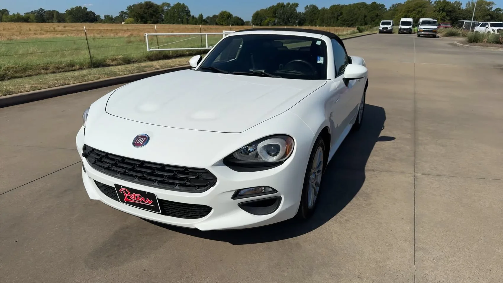 Used 2017 Bianco Gelato White FIAT Classica image 4