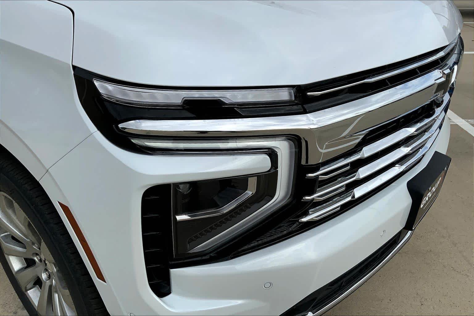 2026 Chevrolet Suburban Premier - Photo 13