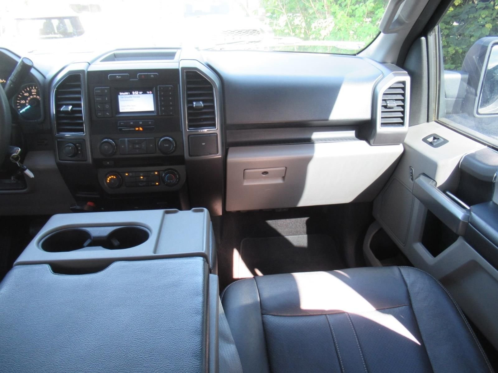 Used 2018 Blue Ford XLT image 15