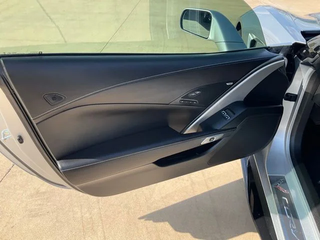 Used 2017 Silver Chevrolet Stingray image 5