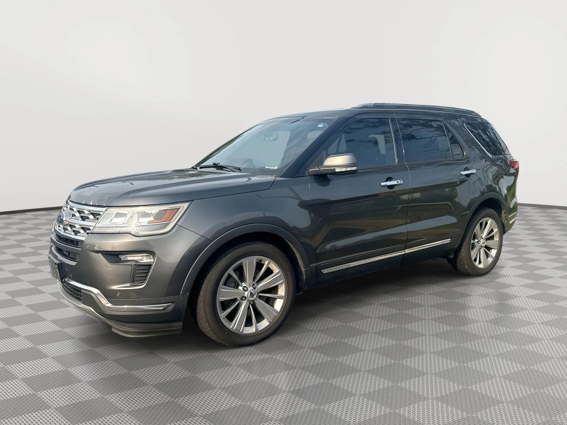 2019 Ford Explorer Limited FWD's photo