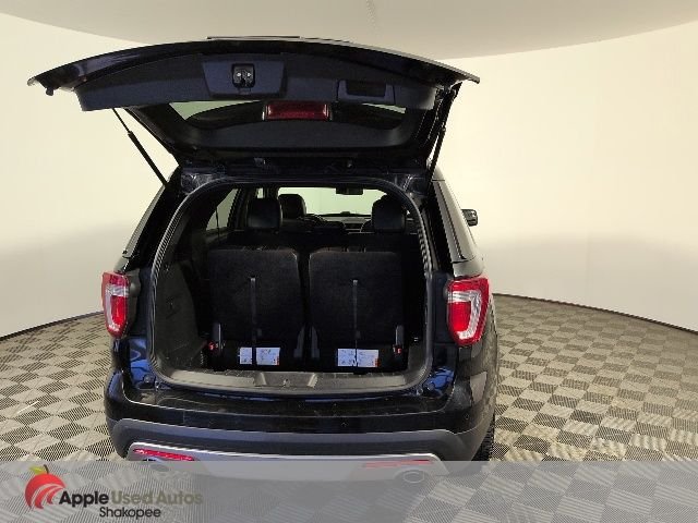 Used 2016 Black Ford XLT image 12