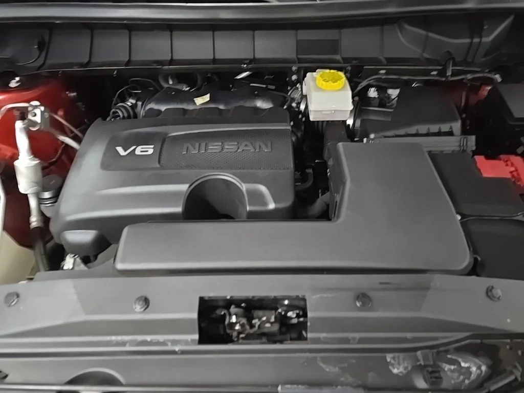Used 2023 Red Nissan SL image 15