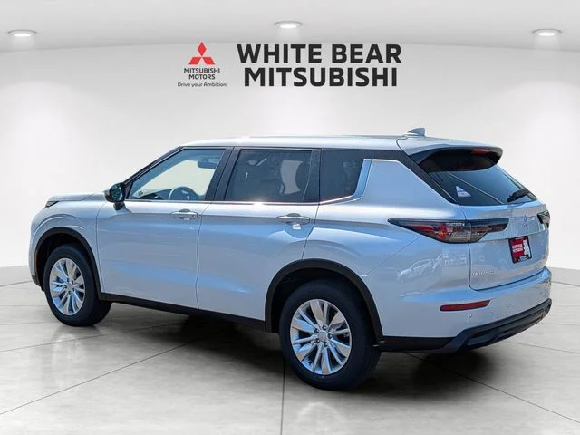 New 2026 White Diamond Mitsubishi ES image 2