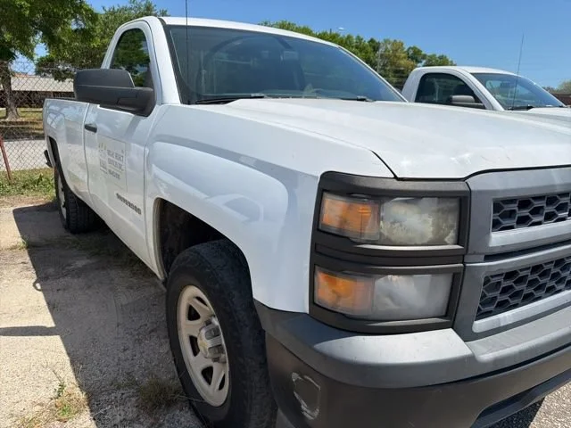 Used 2015 SUMMIT WHITE Chevrolet Work Truck image 4