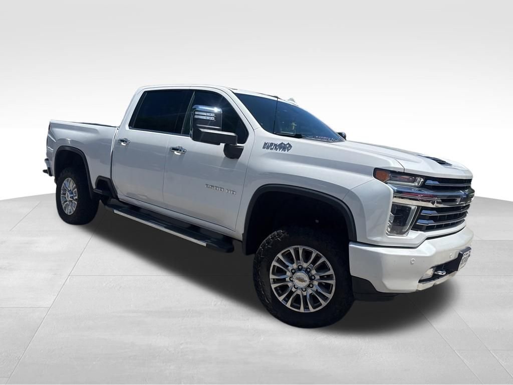 Used 2022 Beige Chevrolet High Country image 5