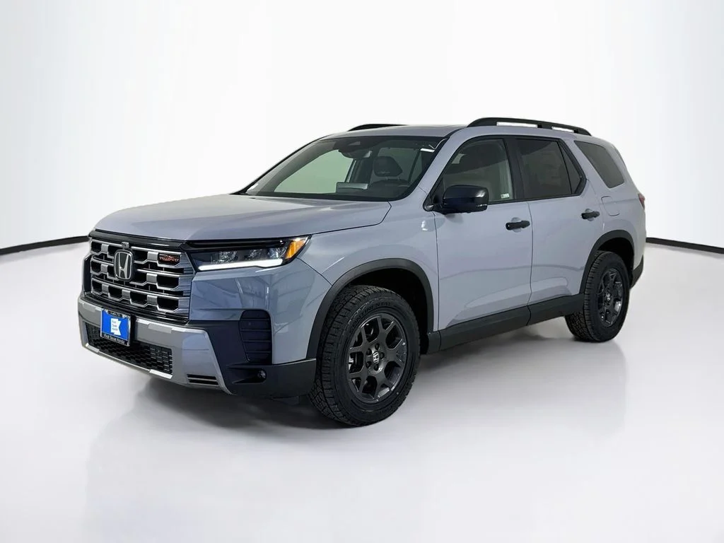New 2026 Sonic Gray Pearl Honda TrailSport image 3