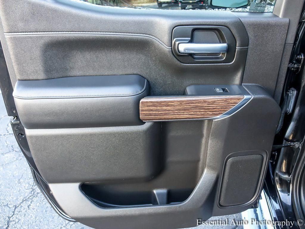 2021 CHEVROLET SILVERADO - Image 27