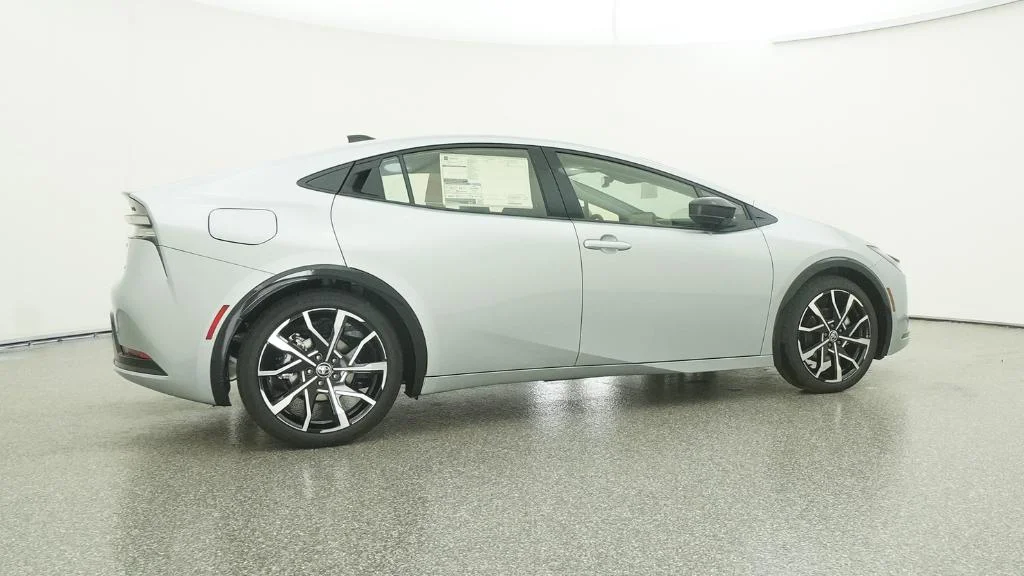 New 2026 Cutting Edge Toyota XSE image 4