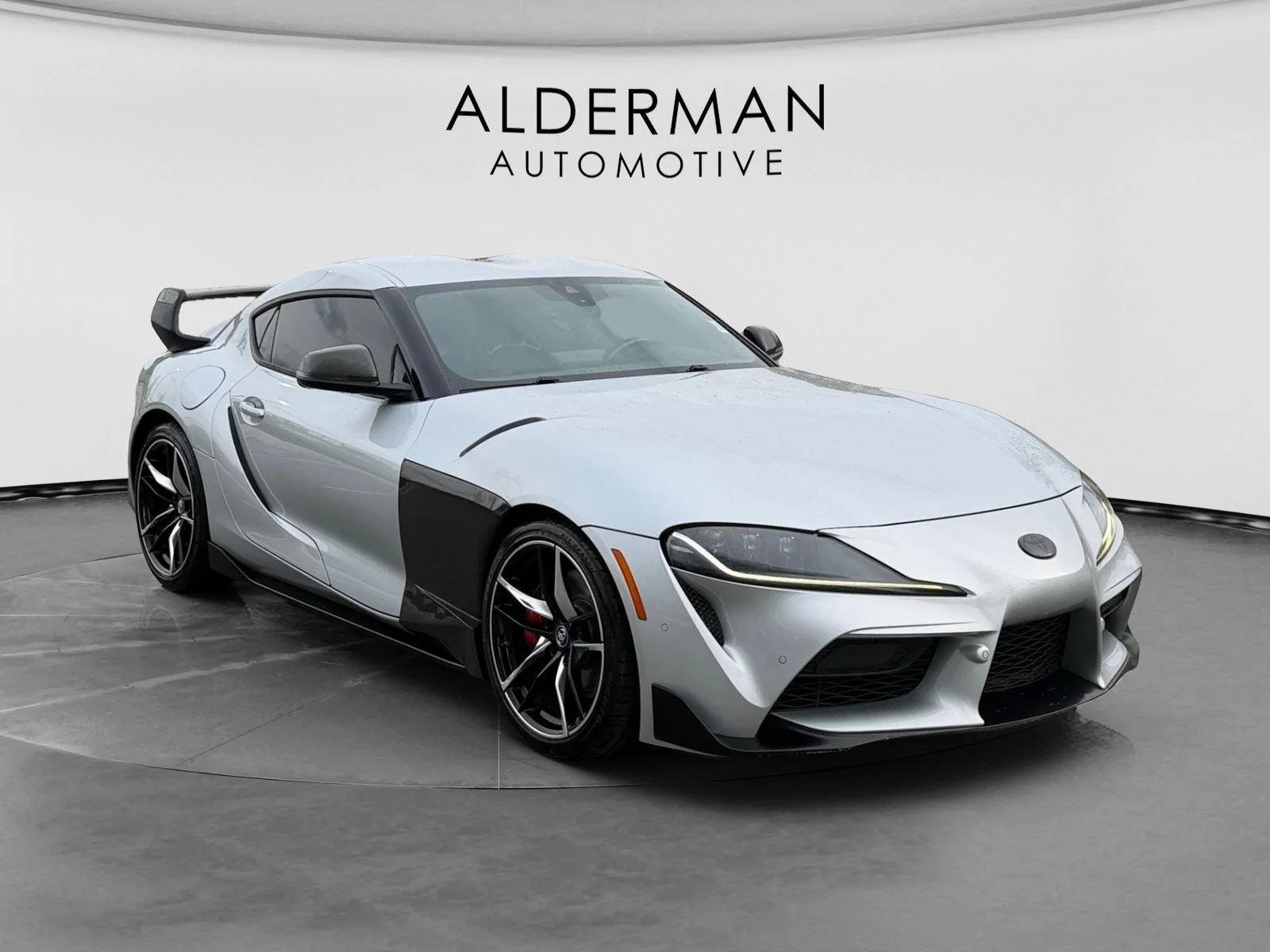 Used 2021  Toyota 3.0 Premium image 7