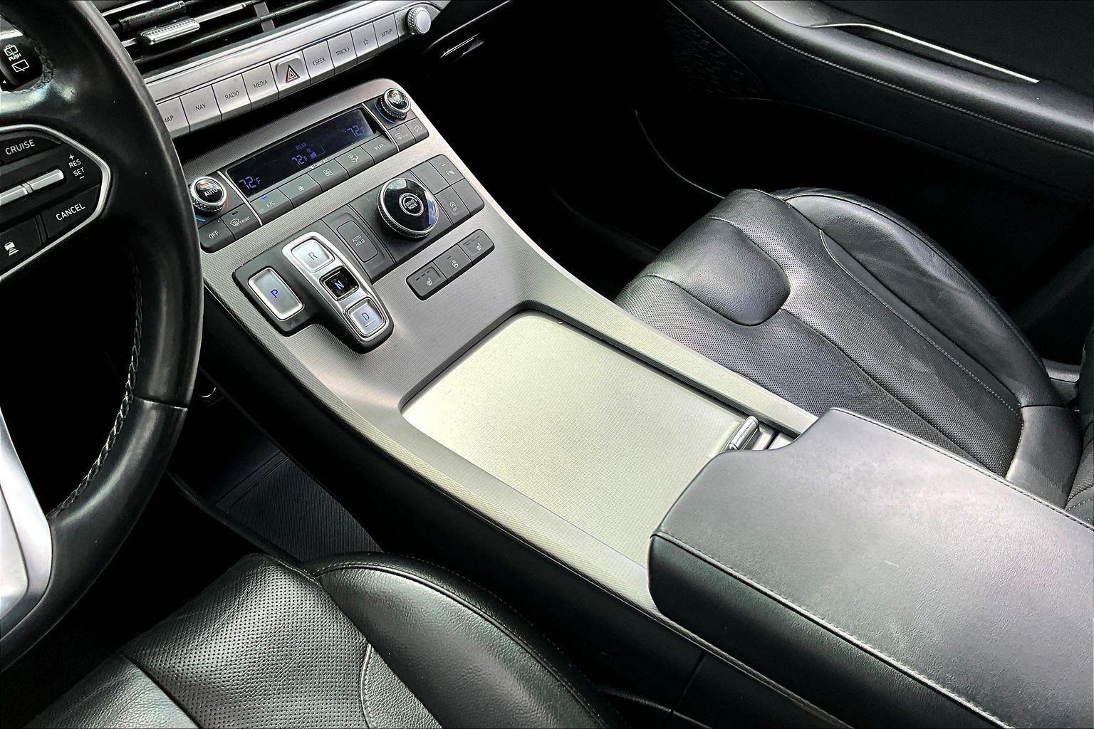 Used 2022 Gray Hyundai SEL image 17