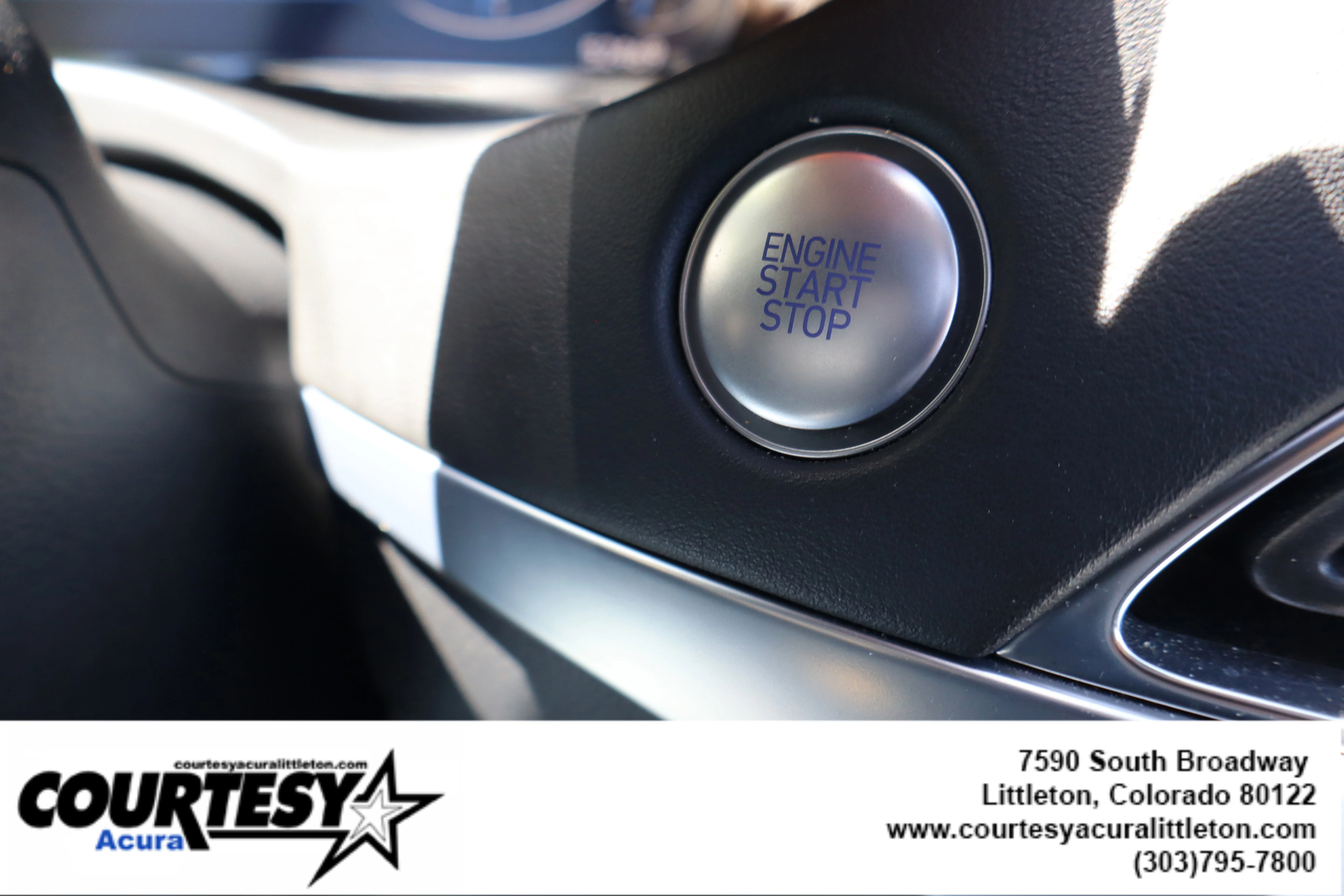 Used 2022 Moonlight Cloud Hyundai Limited image 15
