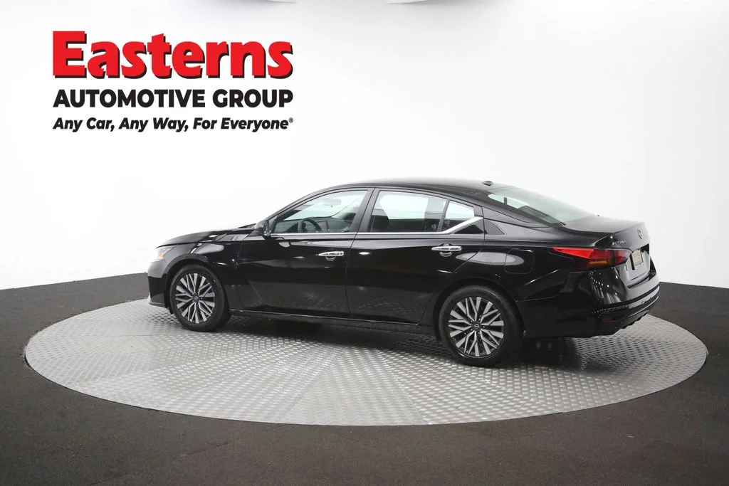 Used 2024 Black Nissan 2.5 SV image 62