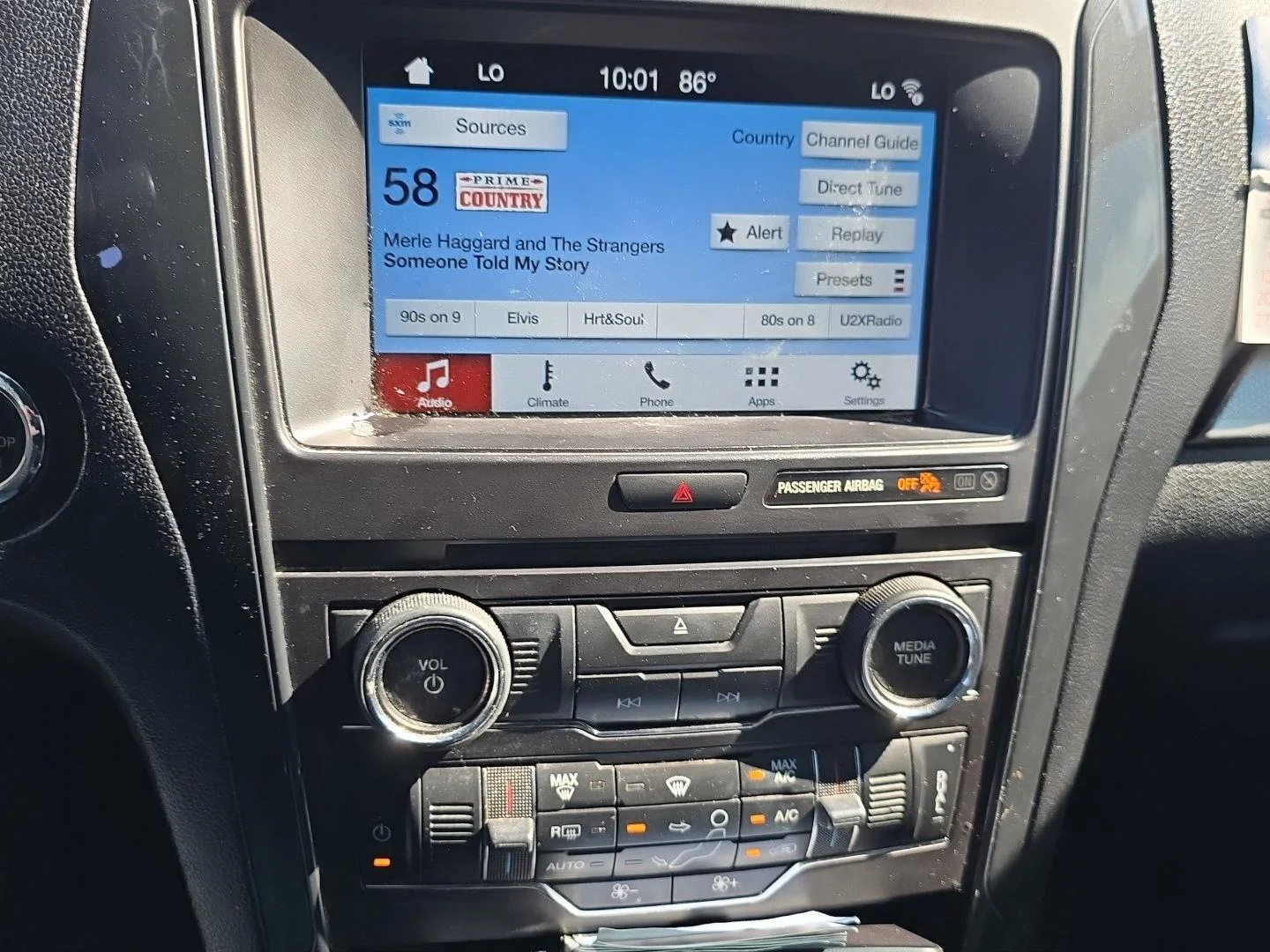 Used 2017 Shadow Black Ford XLT image 13