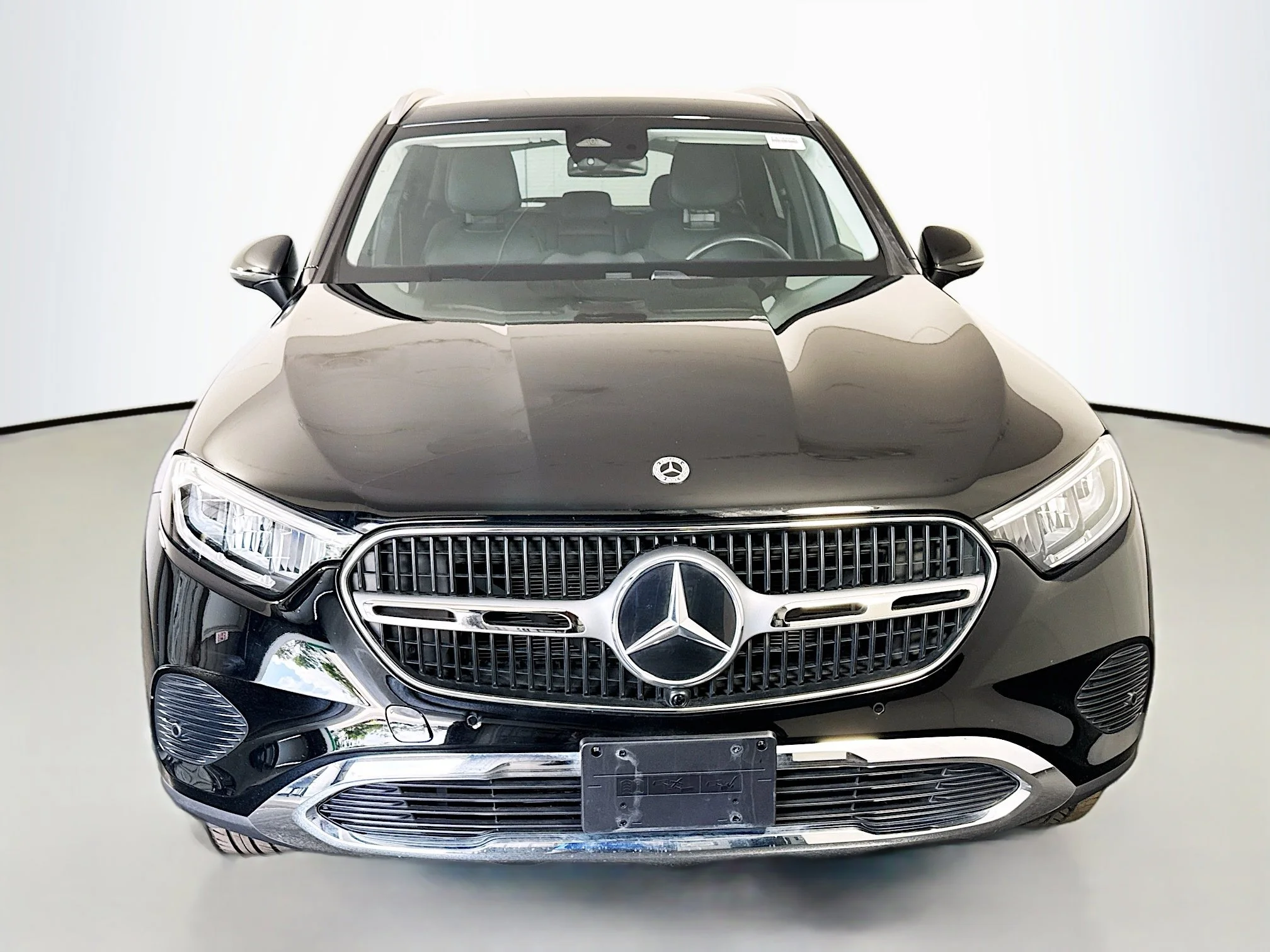 Used 2025 Black Mercedes-Benz GLC 350e image 2