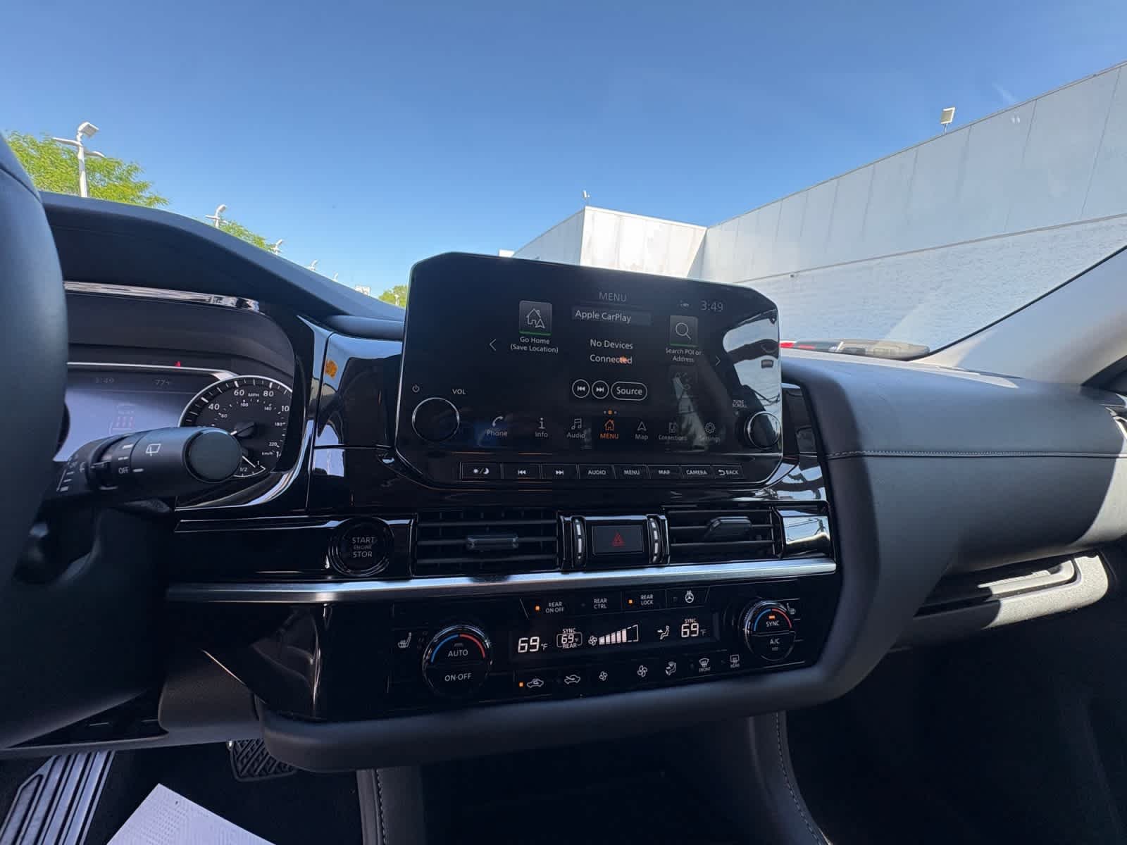 Used 2025 Deep Ocean Blue Pearl Nissan SL image 25