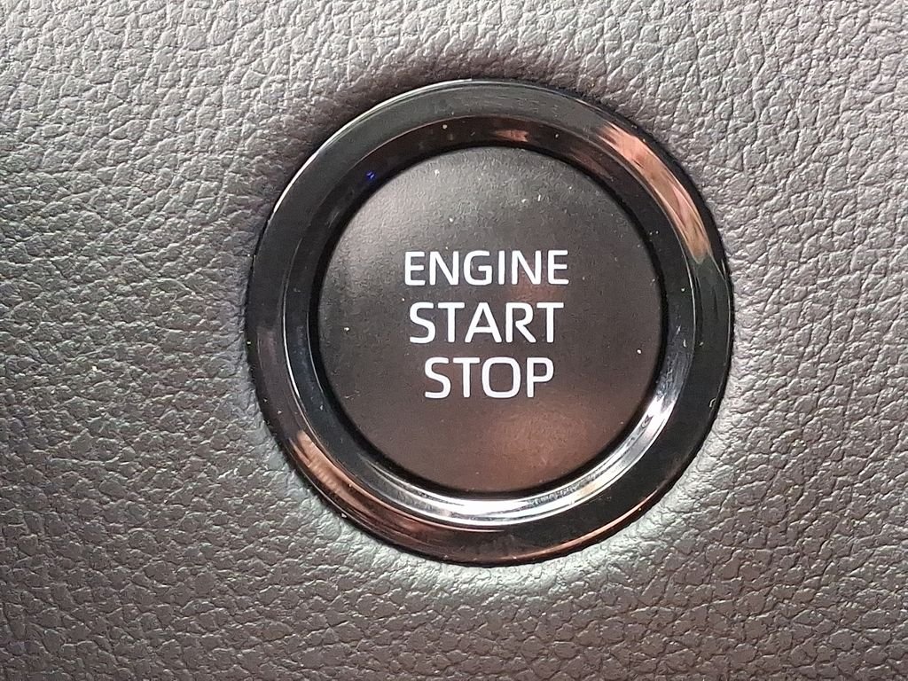 Used 2025 White Toyota Limited image 22