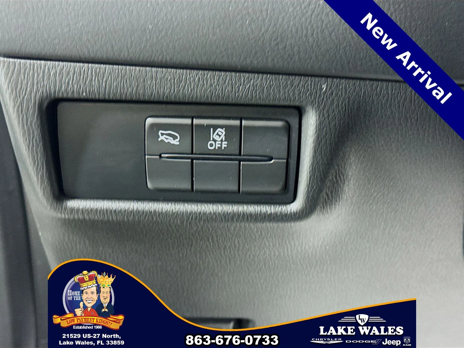 Certified Used 2025 White Mazda 2.5 S Select Package image 10