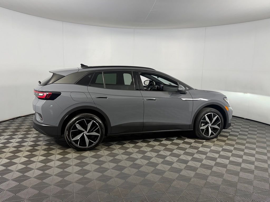 Used 2023 Gray Volkswagen Pro S image 7