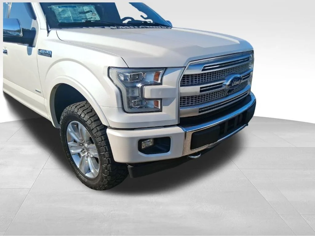 Used 2017 White Ford Platinum image 3