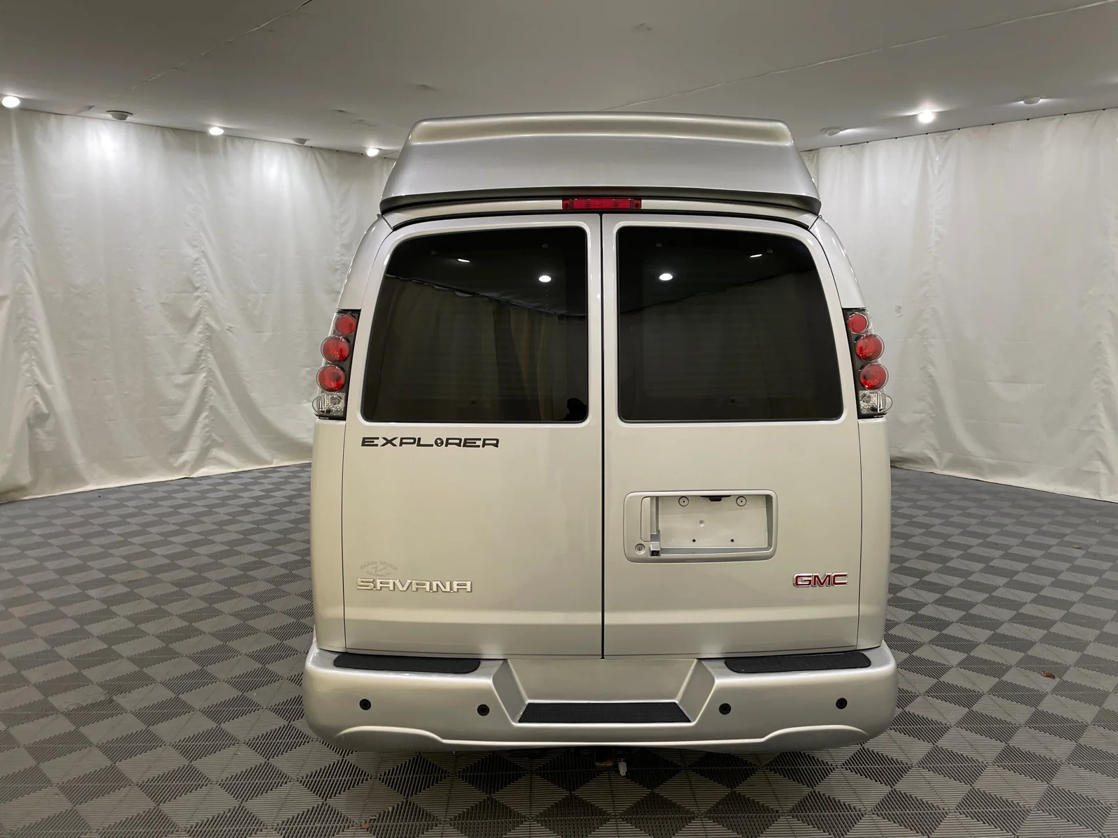 Used 2022 Quicksilver Metallic GMC Work Van image 6