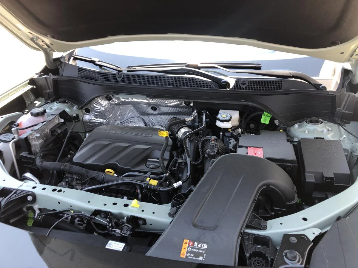 New 2026 Green Chevrolet Fwd 4dr Activ image 20