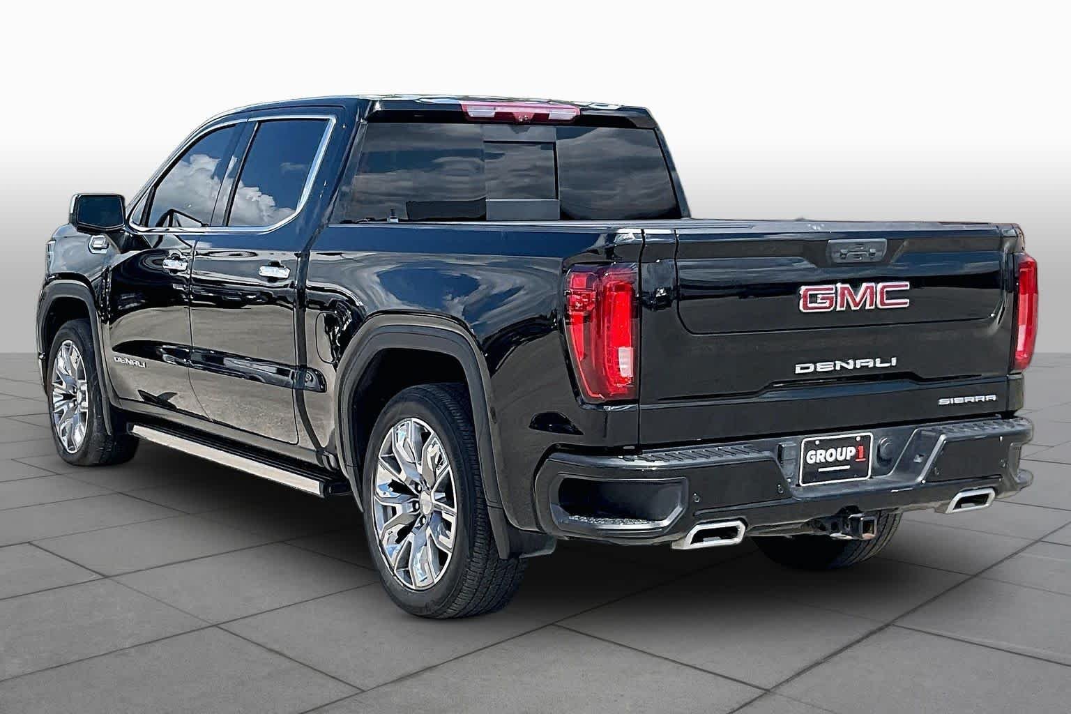 Used 2024 Onyx Black GMC Denali image 12