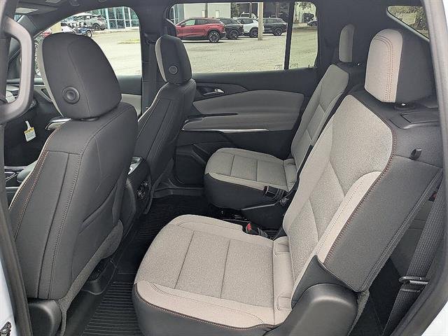 New 2026 Polar White Tricoat Chevrolet LT image 13