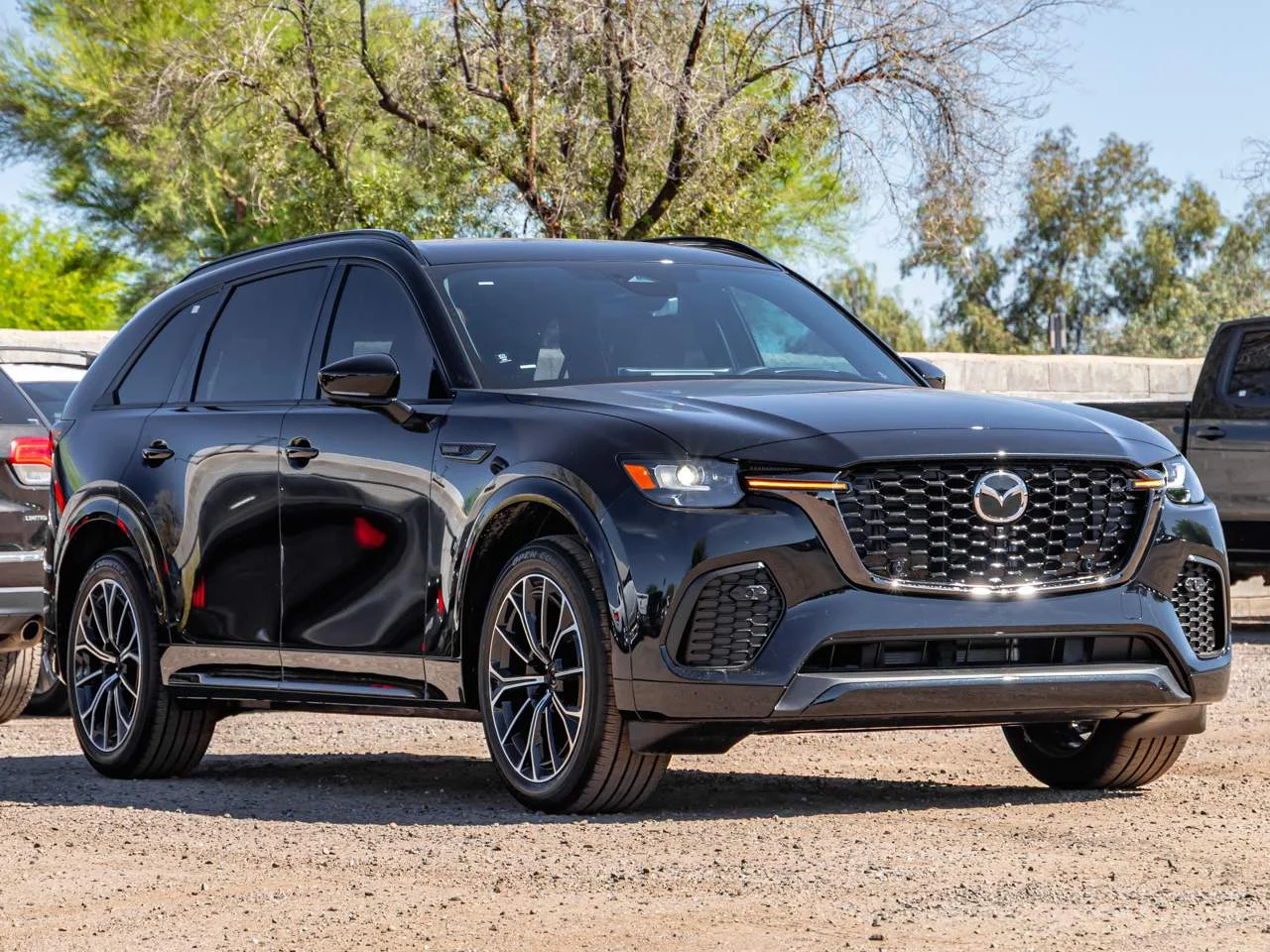 2026 Mazda CX-70 Premium Package - Photo 2